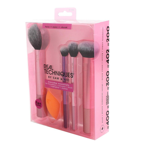 Real Techniques Makeup Brush Set and Foundation Sponge