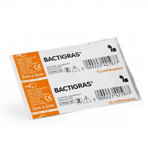 Smith and Nephew Bactigras Impregnated Linen Fiber Dressing with 0.5% BP 1.97"/1.97" (5/5 cm) 1 pc